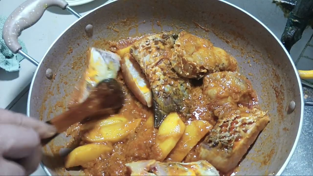 tasty Rui fish fry 😋#rMarina #r@ 