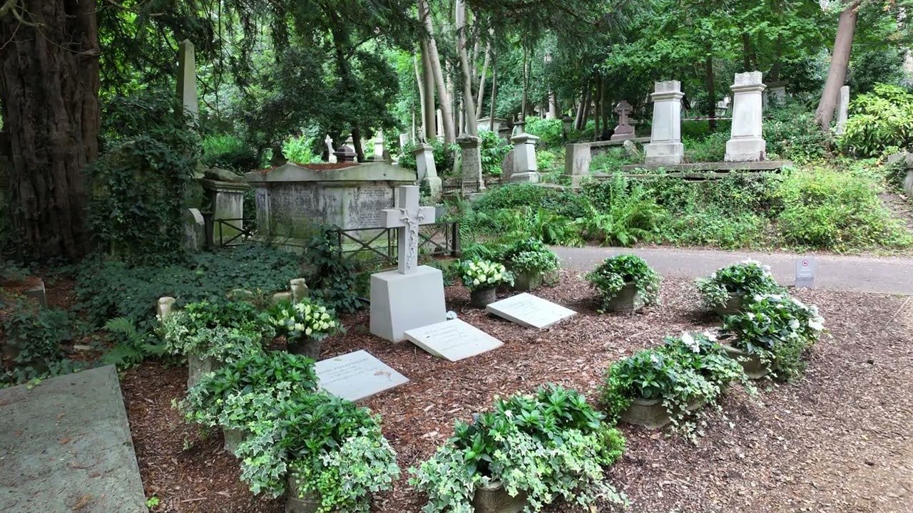 Highgate Cemetery 2025