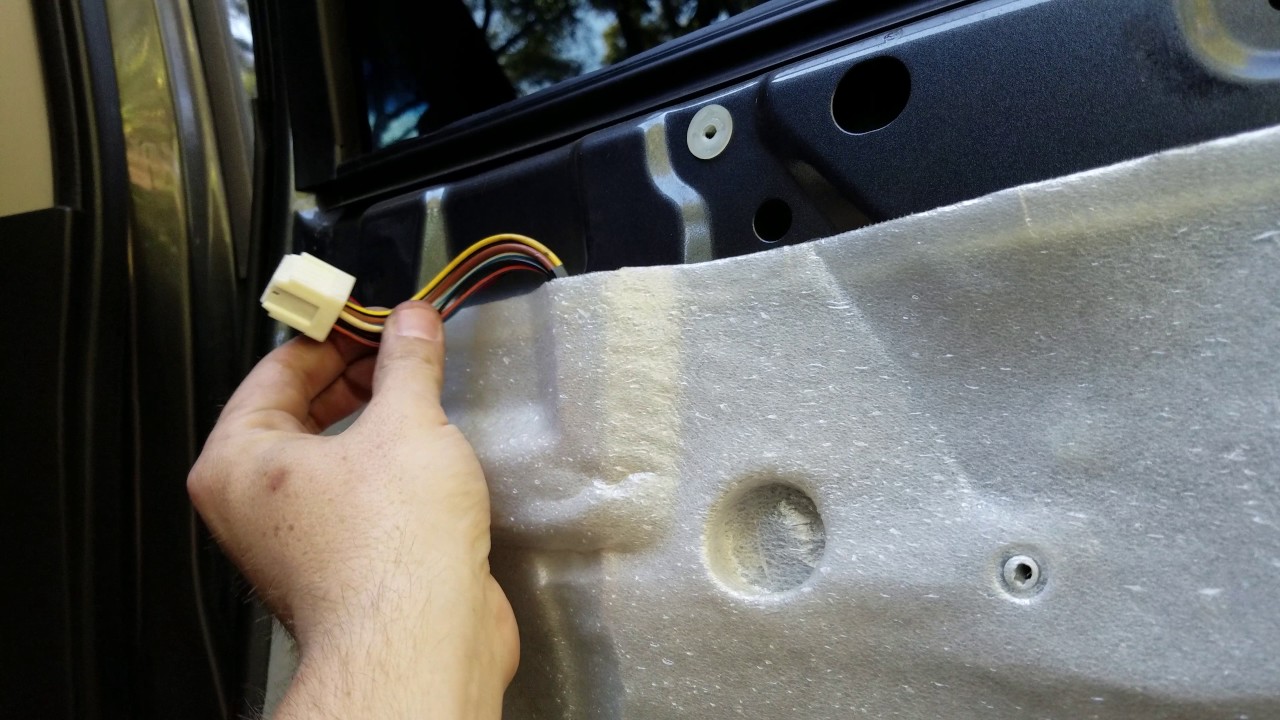 2008 Nissan Titan Door Panel removal