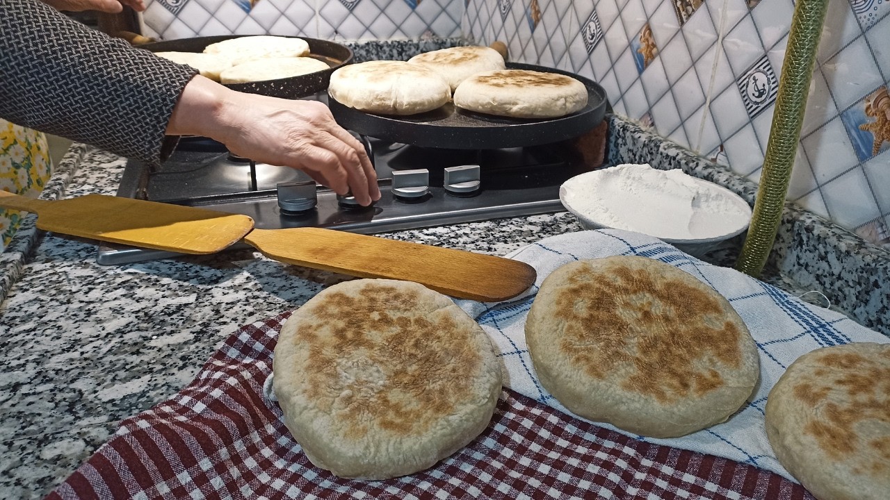 🔥 BU TARİF KAÇMAZ! 😲 TAVADA PAMUK GİBİ BAZLAMA NASIL YAPILIR? 🤔