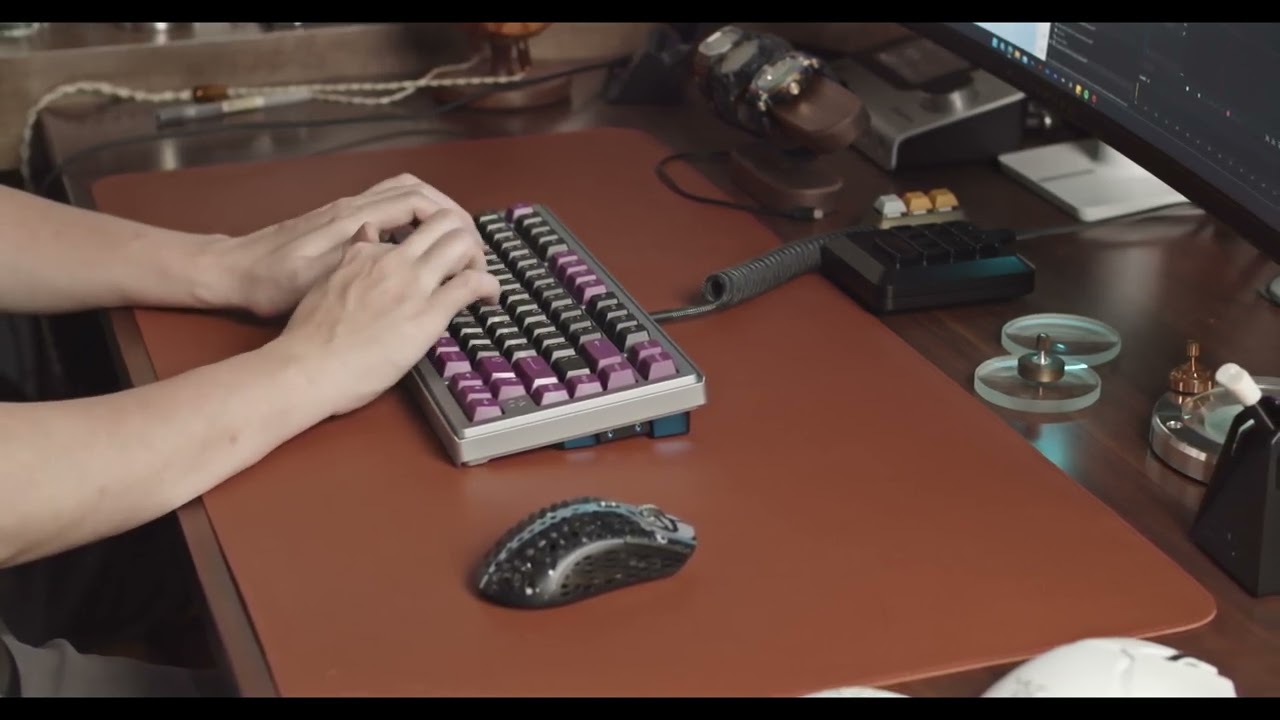 Sound Check - Jelly Epoch SSE w/ Lubed Raed 1.5 Switch (Typing Test)