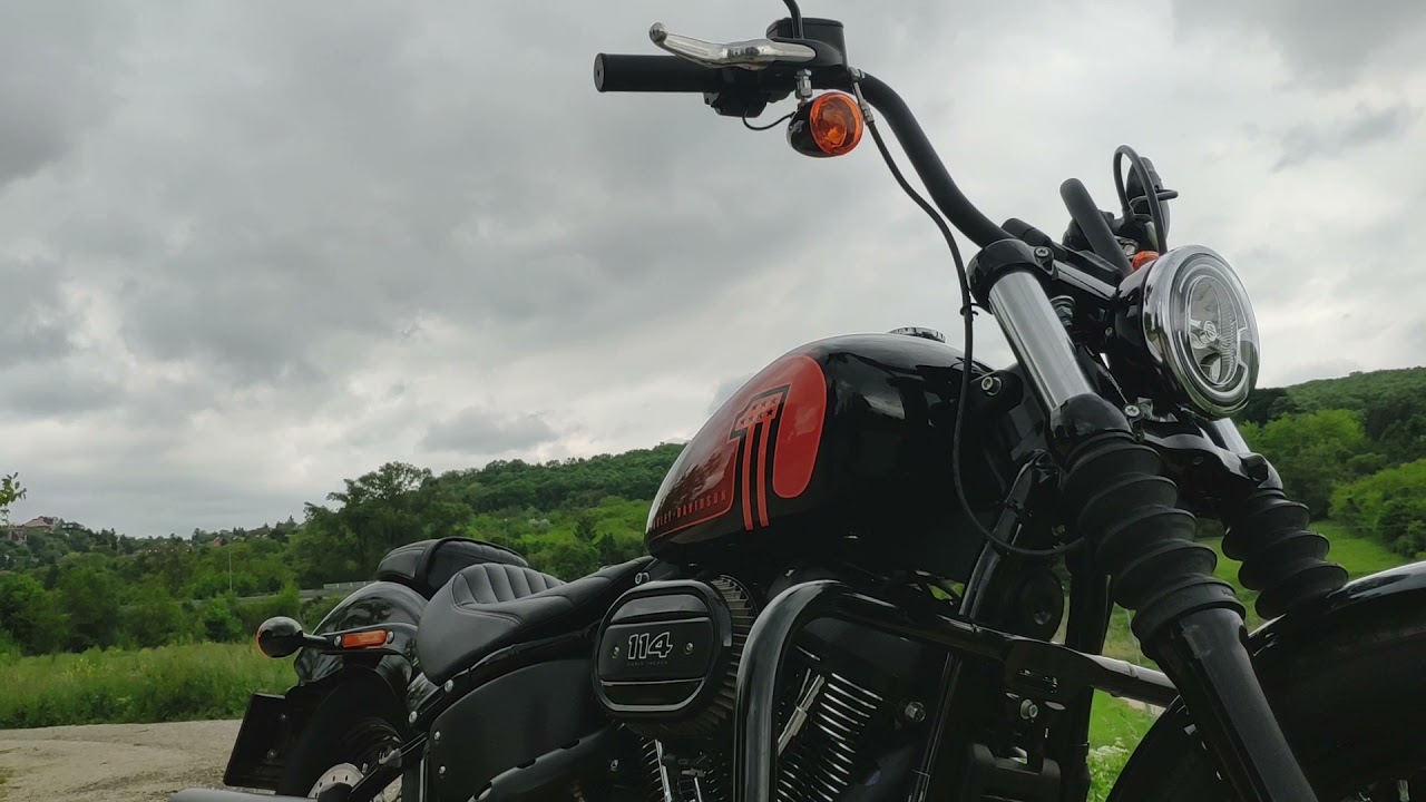 Nyers bobber stílus - Harley-Davidson Street Bob
