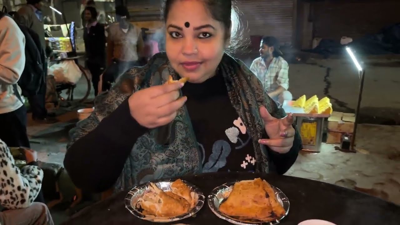 Tilak Nagar ka early morning snacks☺️😛￼