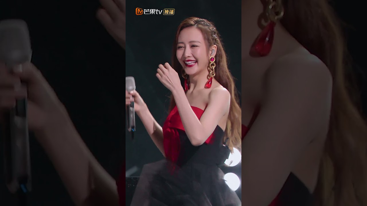 五公舞台直拍版：王鸥——《姐妹》丨《乘风破浪的姐姐2》第12期 Sisters Who Make Waves S2 EP12丨MGTV