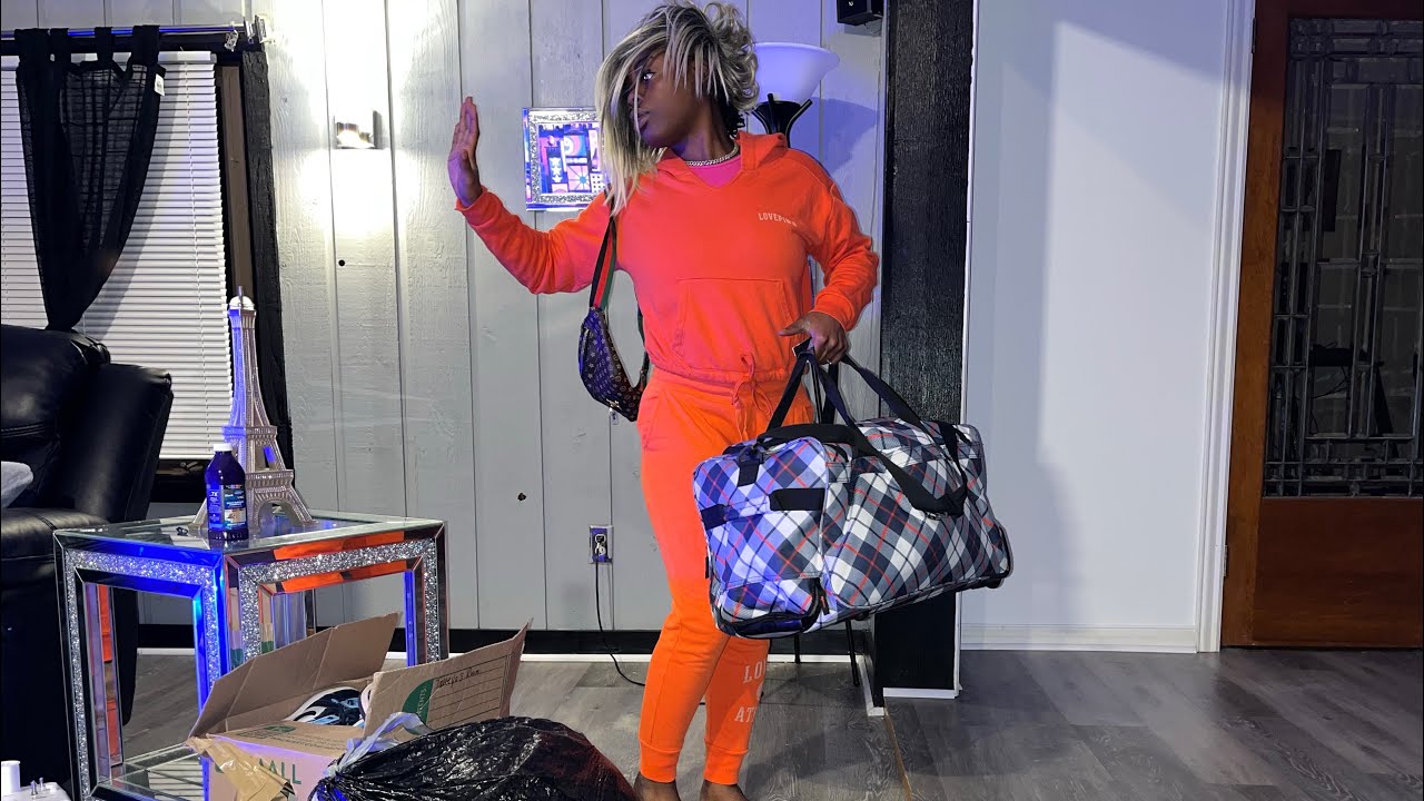 TELLING MY SISTERS IM MOVING OUT PRANK (THEY WERN’T HAPPY)