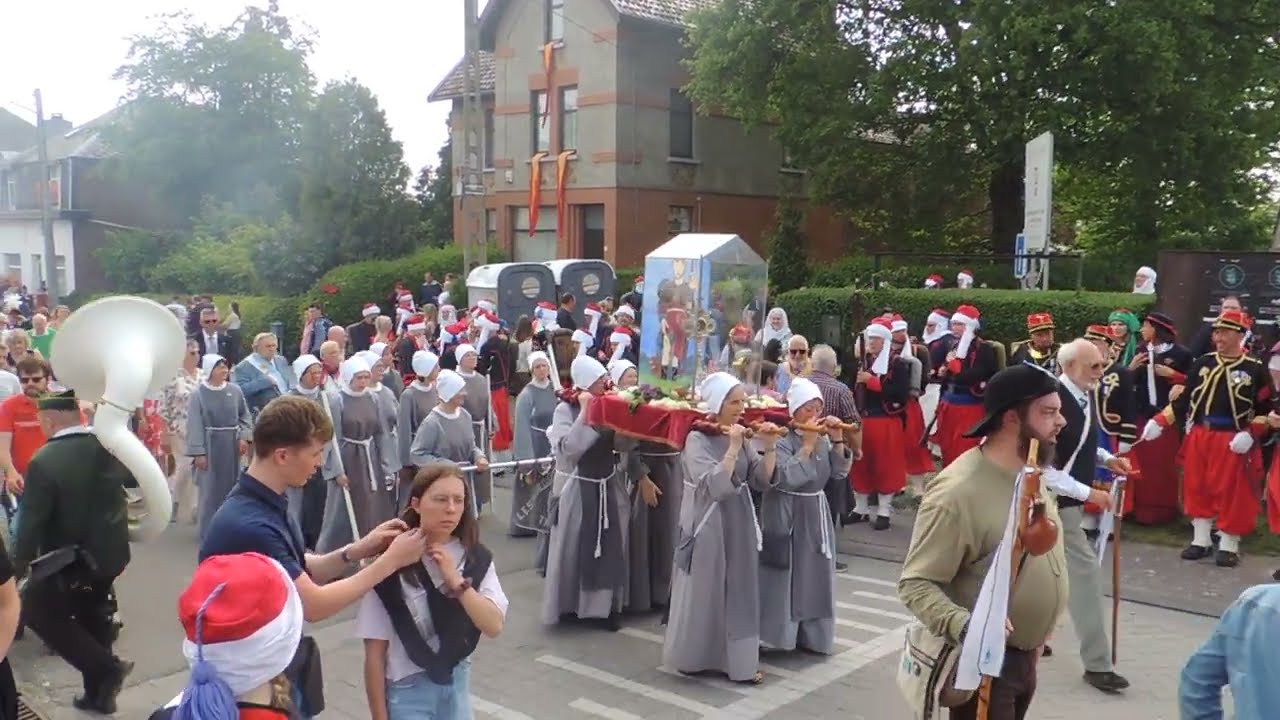 Marche Saint-Roch 2023 à Thuin (24)