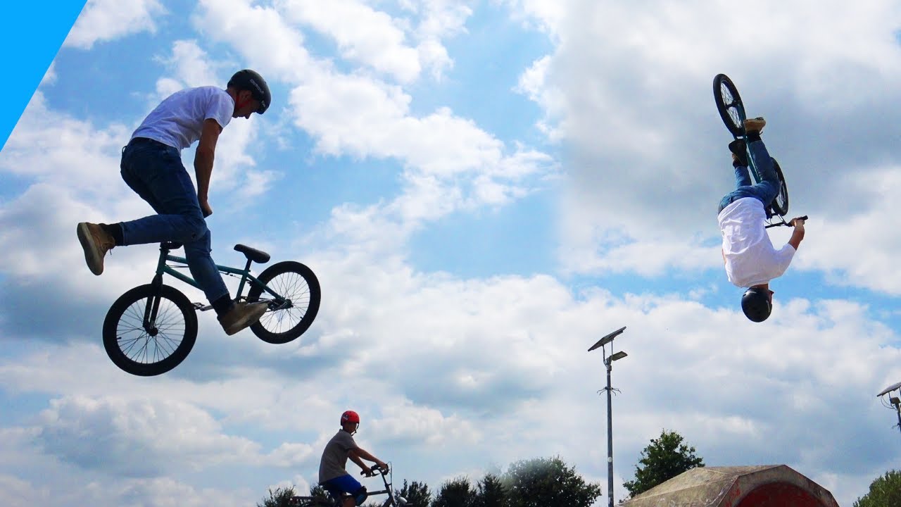 DIT WAS ZO VET! (Nieuwe BMX weggeven aan een kijker!) - Cromo Vlog #59