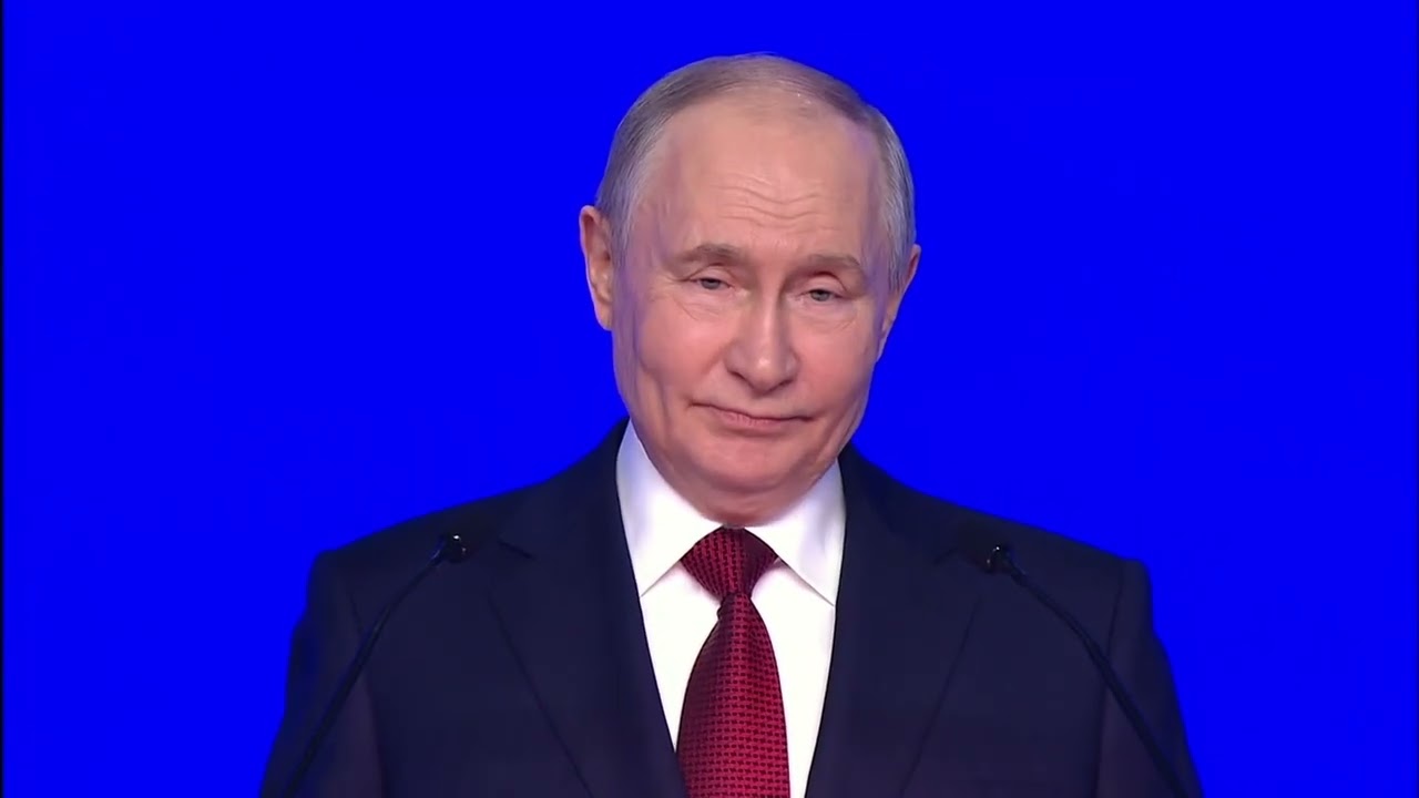 Президент страны Владимир Путин накануне выступил на Съезде Единой России