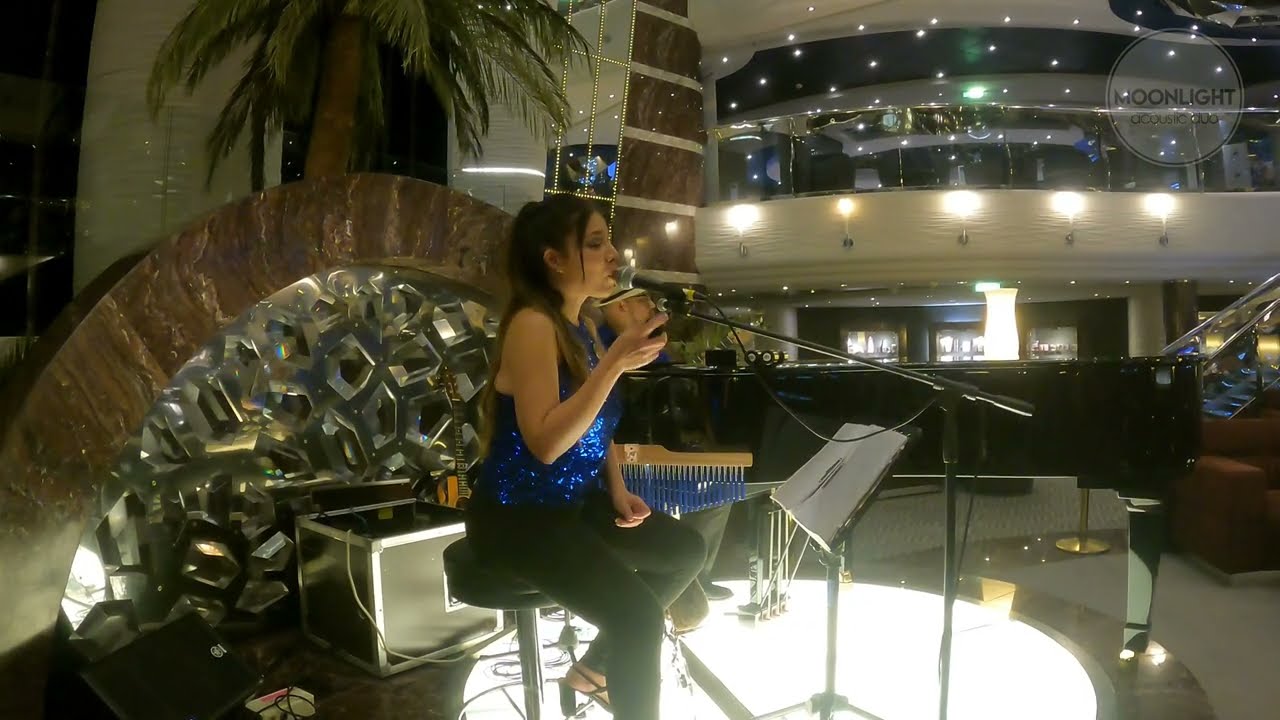 MOONLIGHT INTERNATIONAL ACOUSTIC DUO - AT WORK MSC Divina Cruise