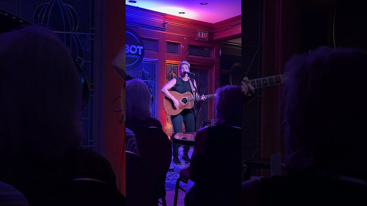 Drama Queen - Chelsea Berry live in Beverly, MA