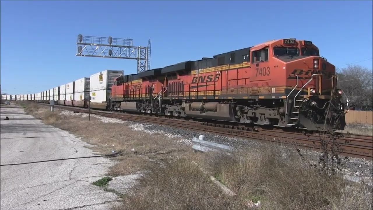 cml982 289 08 BNSF J B  Hunt Stack 27 Jan 24
