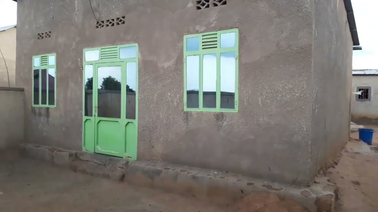Igipangu kuri 12M mayange bugesera harimo inzu na annex zo gukodesha 3 ubuso 450sqm +250788378881