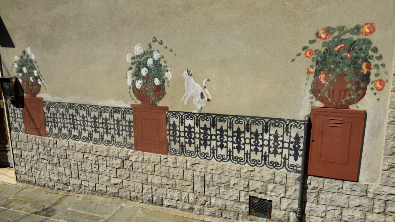borghi d'italia  -bettolle e le case decorate