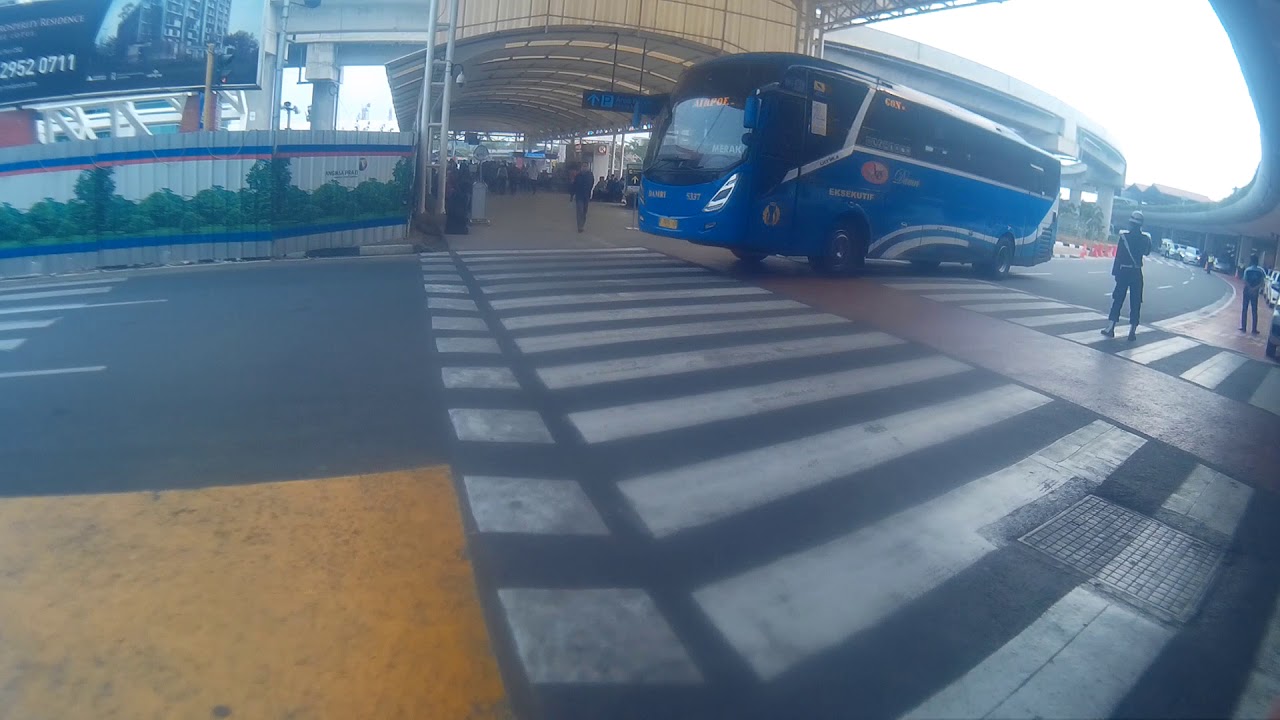 Damri Bandara Sokekarno Hatta ke Merak Banten