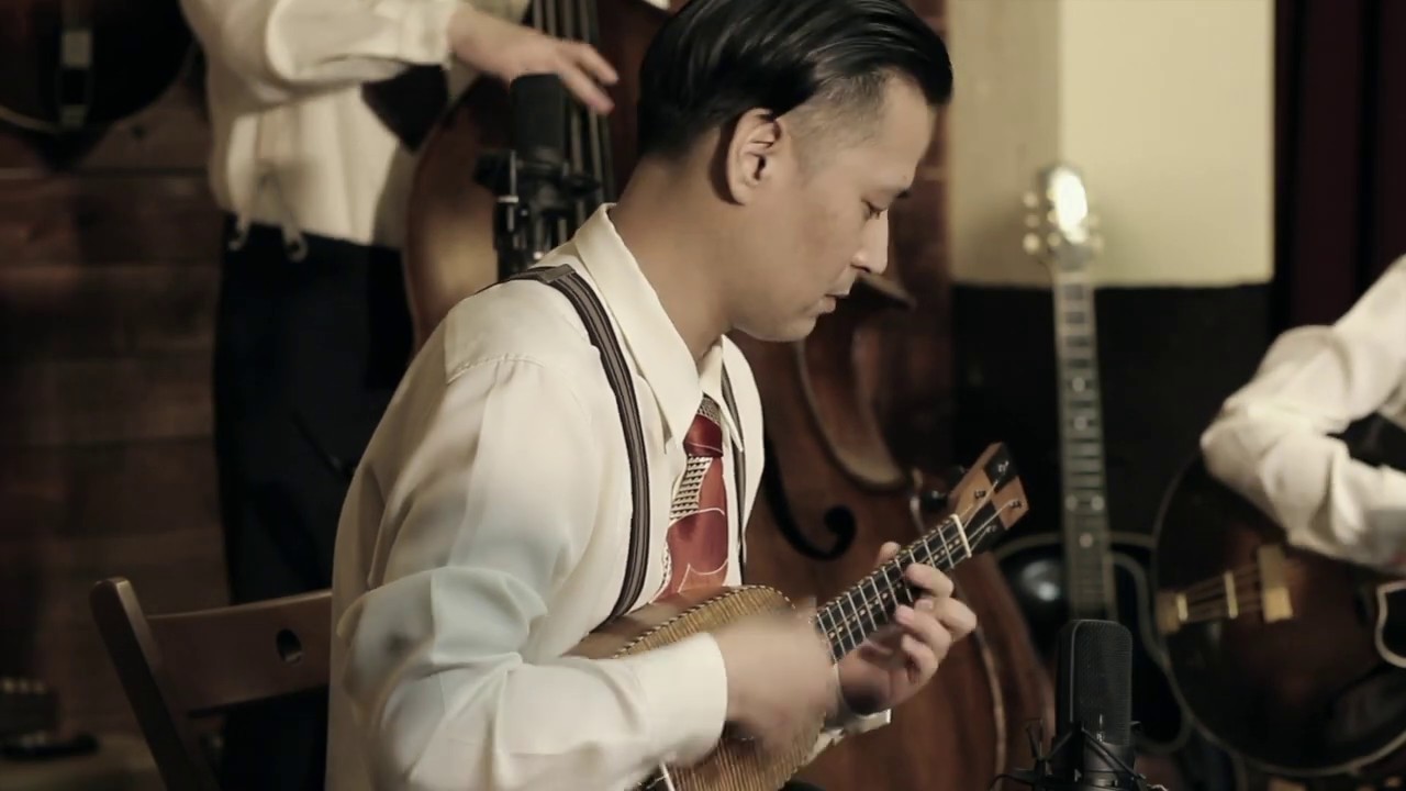 SWEET HOLLYWAIIANS / ROCKING THE UKE