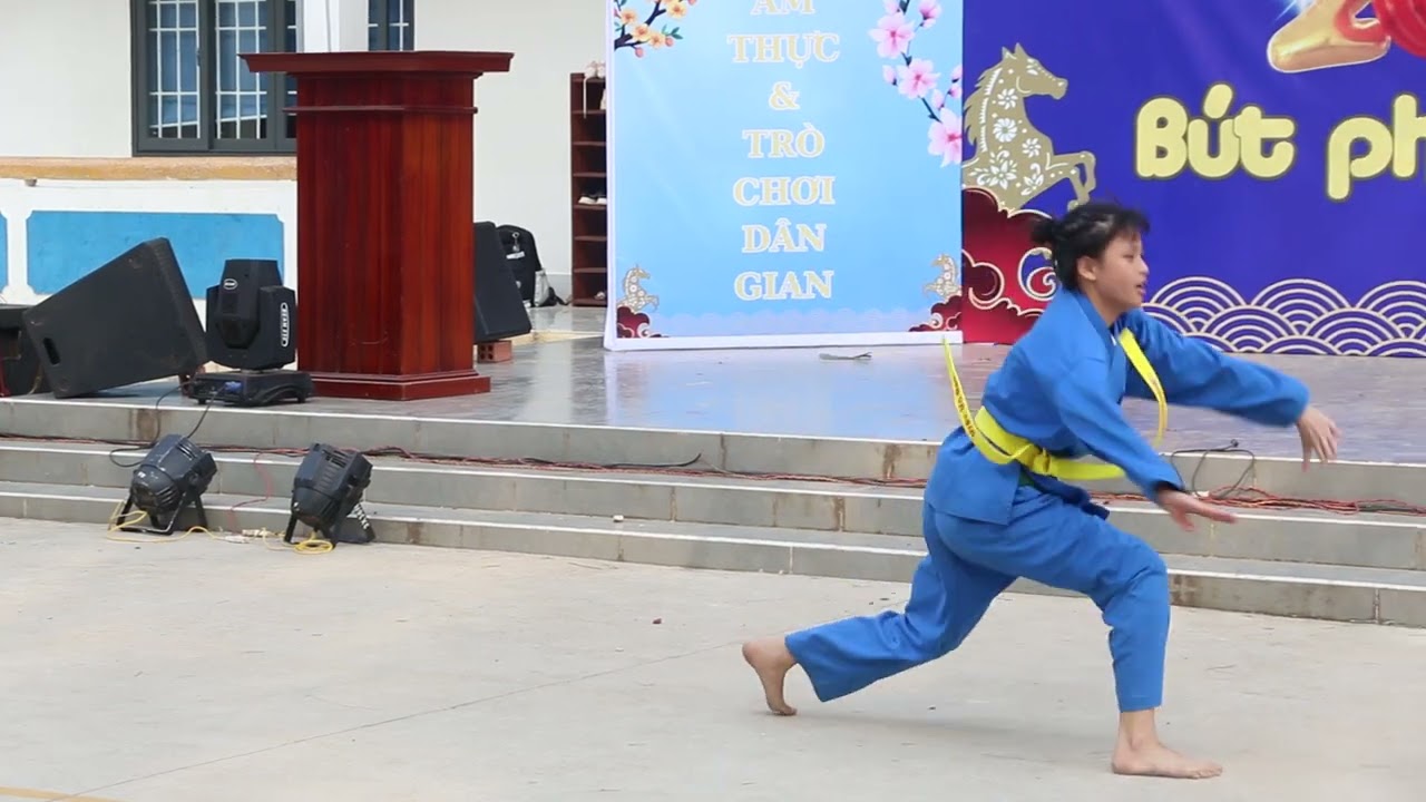 Nguyễn Hoàng Thảo Ngân - 6a1 - Vovinam - Hội Trại xuân Bính ngọ