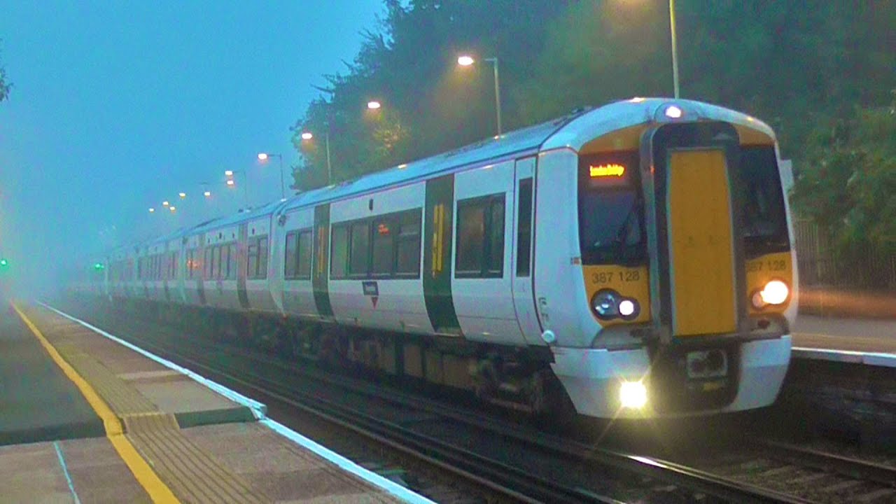 Trains At Hassocks & Brighton In The Foggy Weather - Saturday 3rd October 2015