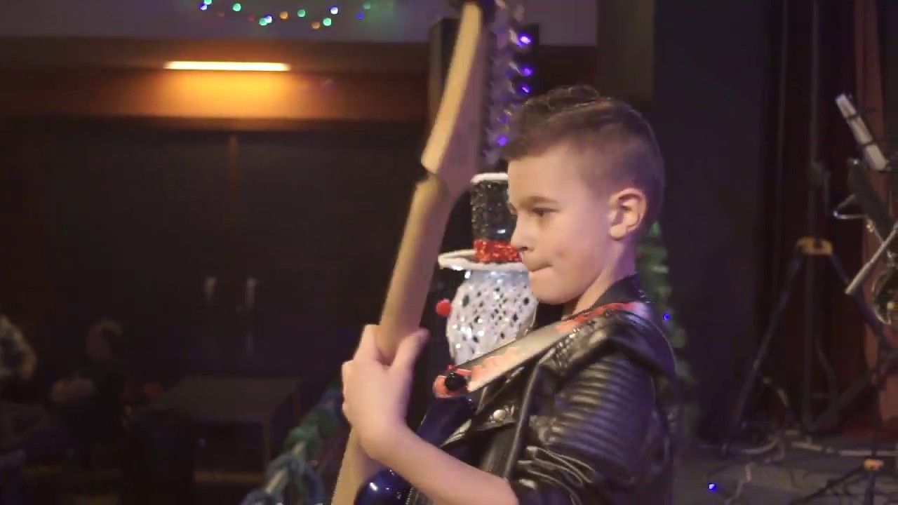 Špinavý záda v 7 letech na sólovou kytaru