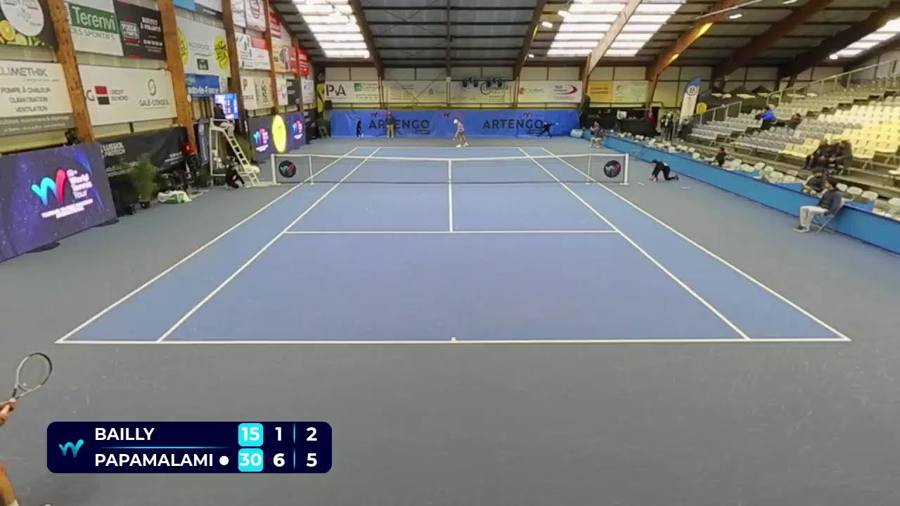 Diffusion en direct de Tulipe Noire Court central