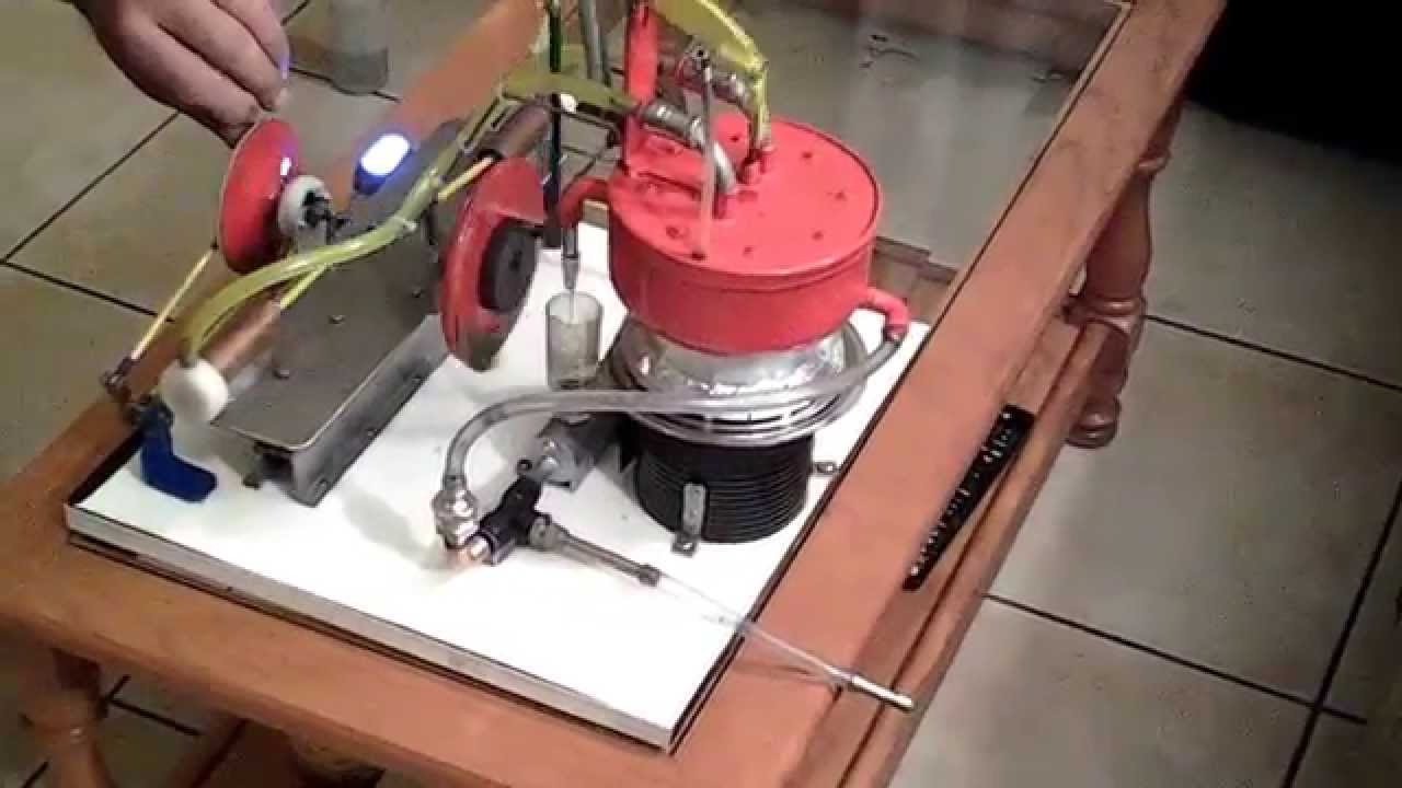 Stirling boxer con bomba de agua y generador