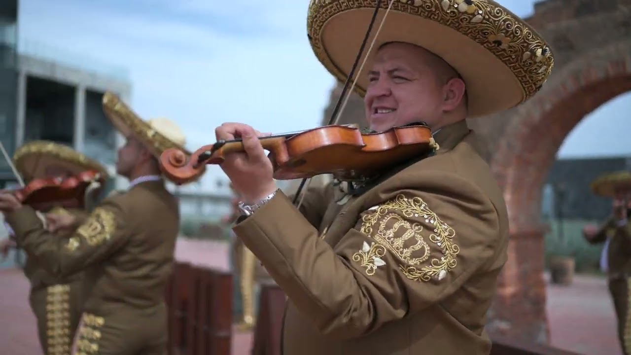 Mi traje de charro - Mariachi Corona - VIDEO OFICIAL