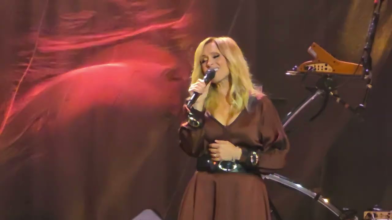 La Différence - Lara Fabian at Nice Palais Nikaia Arena Thursday 19th March 2026