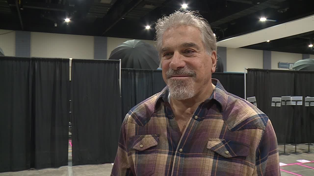 'Hulk' legend Lou Ferrigno's childhood connection to comic books became his 'passion'