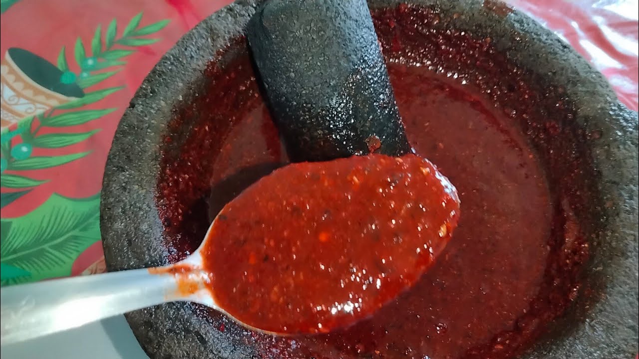 SALSA DE CHILES ASADOS (guajillo y &aacute;rbol) /Cocinando con Grey