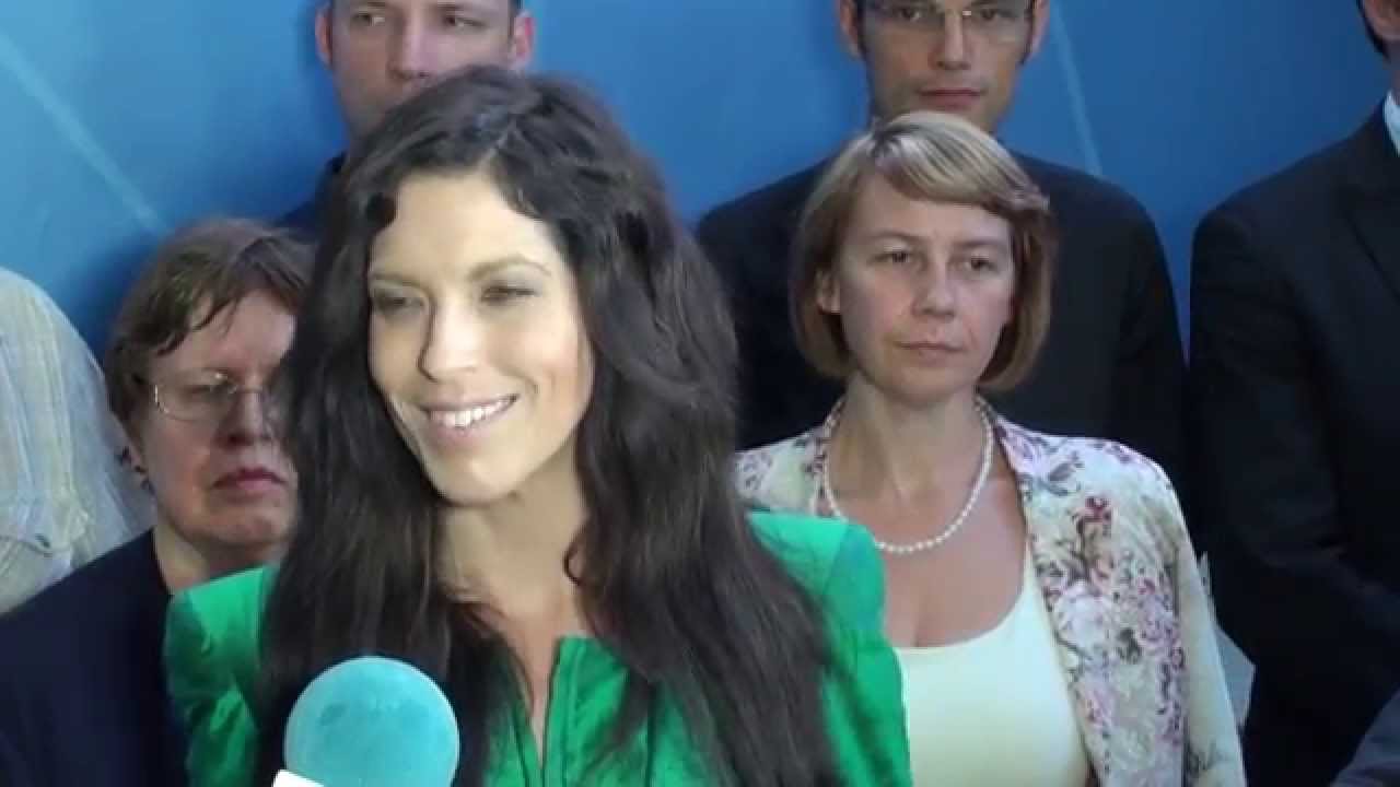 Eva Irgl izidi referenduma o arhivih