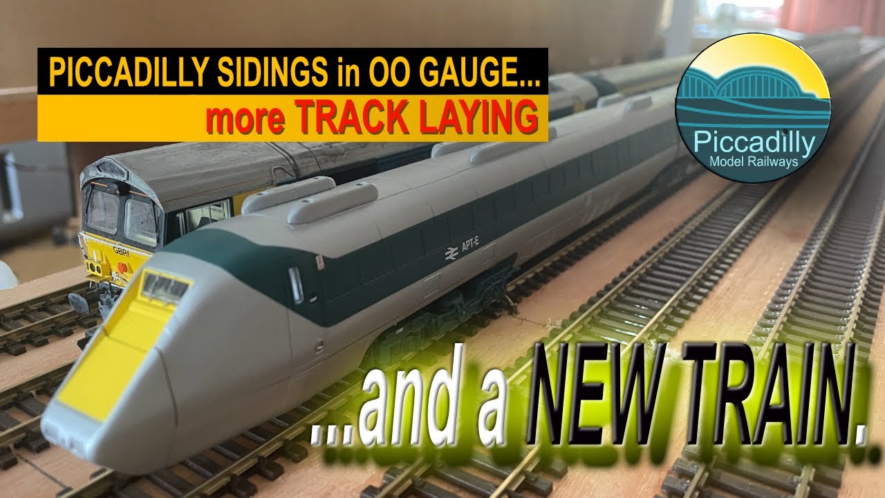 PICCADILLY SIDINGS IN OO GAUGE &ndash; more track laying & a NEW TRAIN.