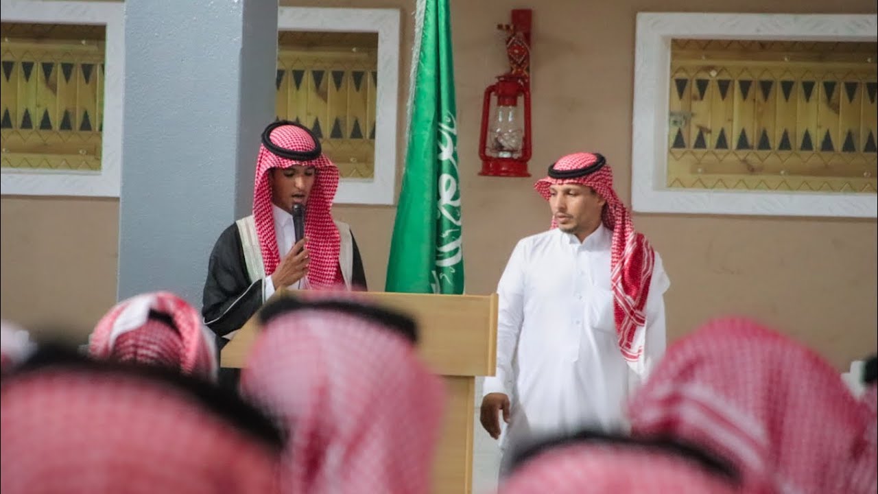 حفل تخرج دفعة ٥٢ من طلاب متوسطة أبي هريرة بالحناكية للعام ١٤٤٤هـ
