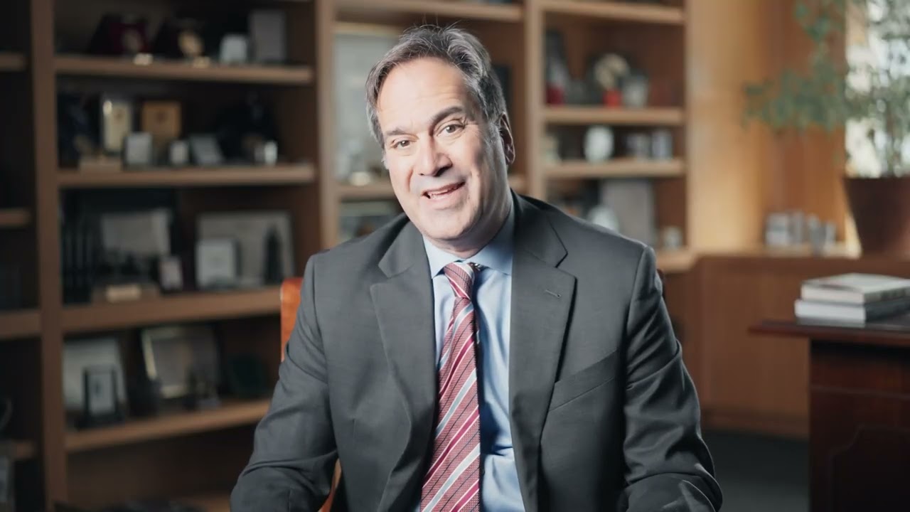 Dr Chad Mirkin, laureate of the UNESCO-Equatorial Guinea Prize for Research in Life Sciences