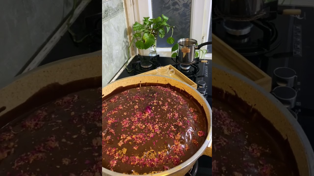 	•	كيكة الطاوة بالشوكولاتة السريعة 🍫 👇#كيكة_الطاوة#كيكة_بالشوكولاتة#كيك بدون فرن #fyp #اكسبلور 