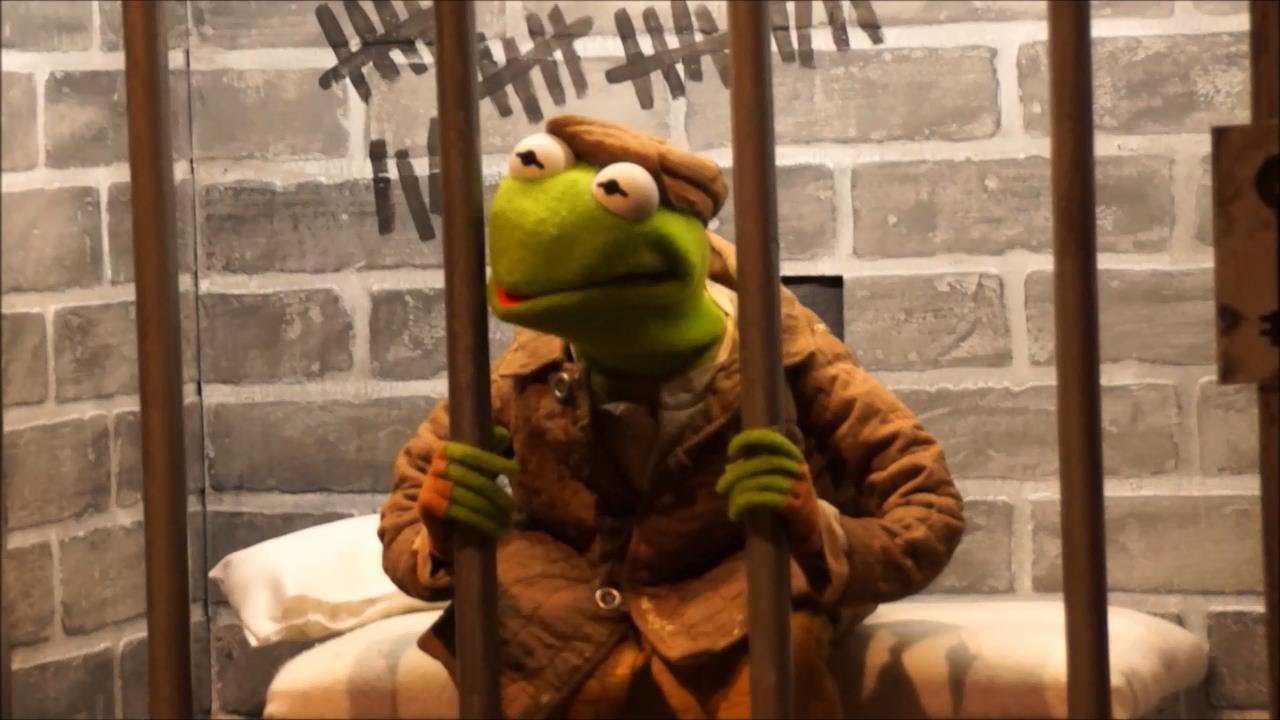 Muppets' Constantine meets fans at Disney's Hollywood Studios