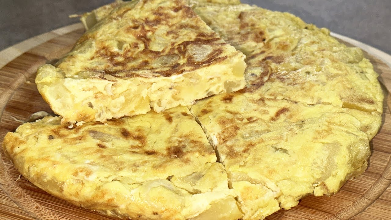 TORTILLA DI PATATE, FRITTATA DI PATATE SPAGNOLA