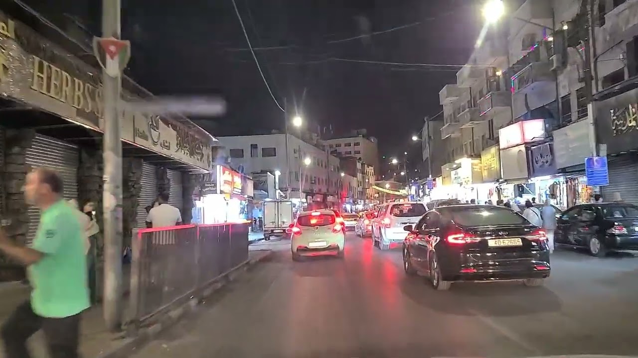 أجواء صيفية ليلية جميلة وسط البلد عمان اليوم 17/7/2025