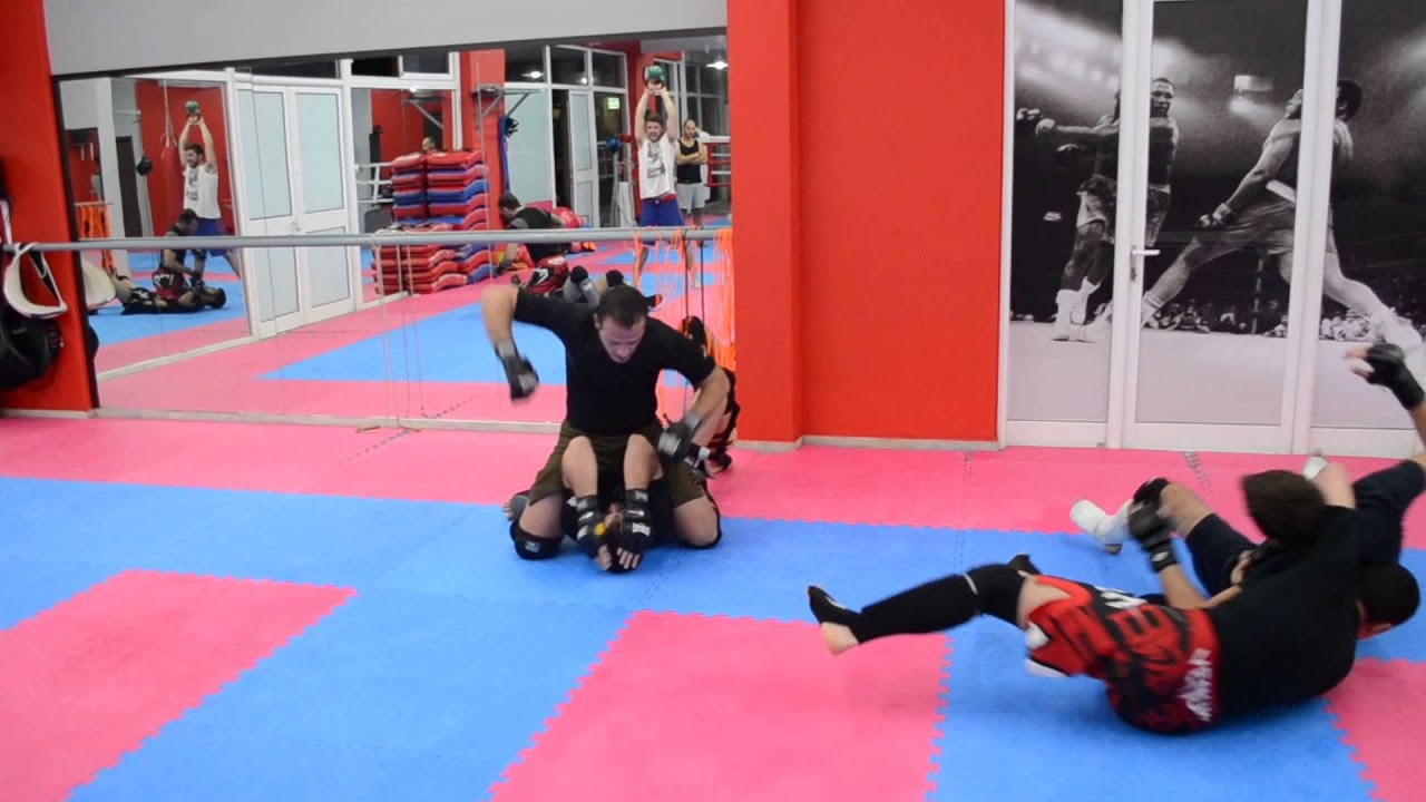 PrevezaBest - Προπόνηση MMA  - Γιάννης Λελόβας - Fight Club
