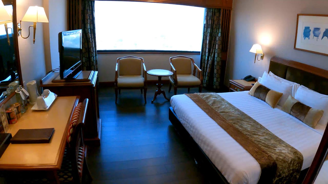 Best Hotel in Phitsanulok, Thailand 🏨 Topland Hotel - 4-Star ⭐ Hotel with LIVE Music & TOP Breakfast