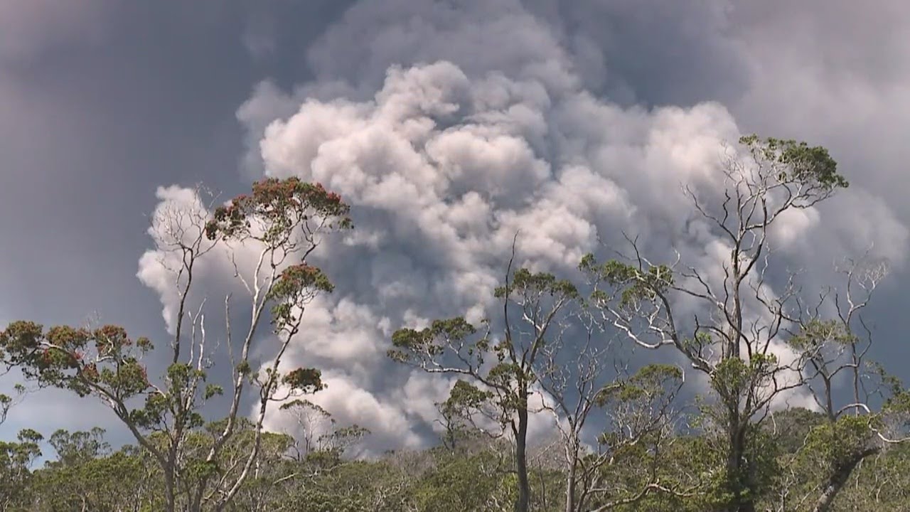 Plume at Halemaumau Crater prompts ashfall warning