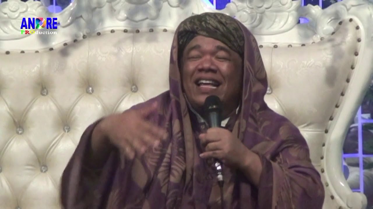 KH. Kholid Nawawi **kiai Chines** Hajat Bpk.Kodim DS.Seuseupan