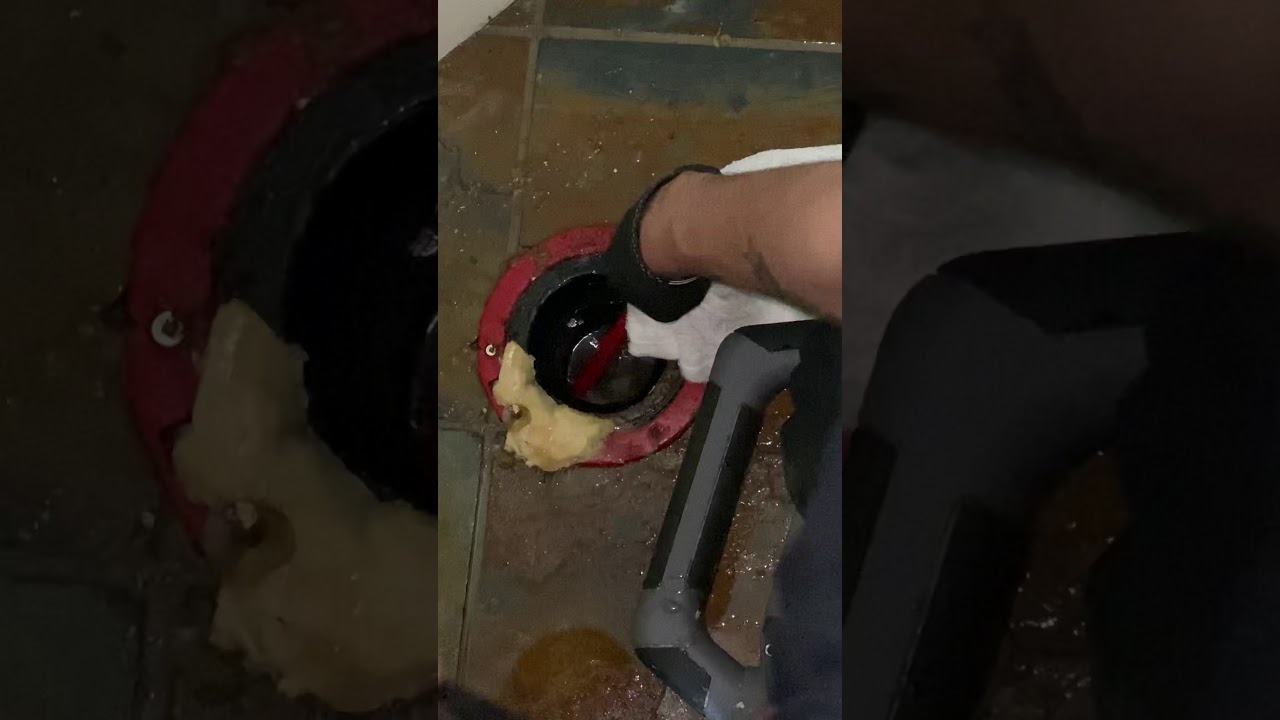 FlexShaft Clearing Main Line Blockage