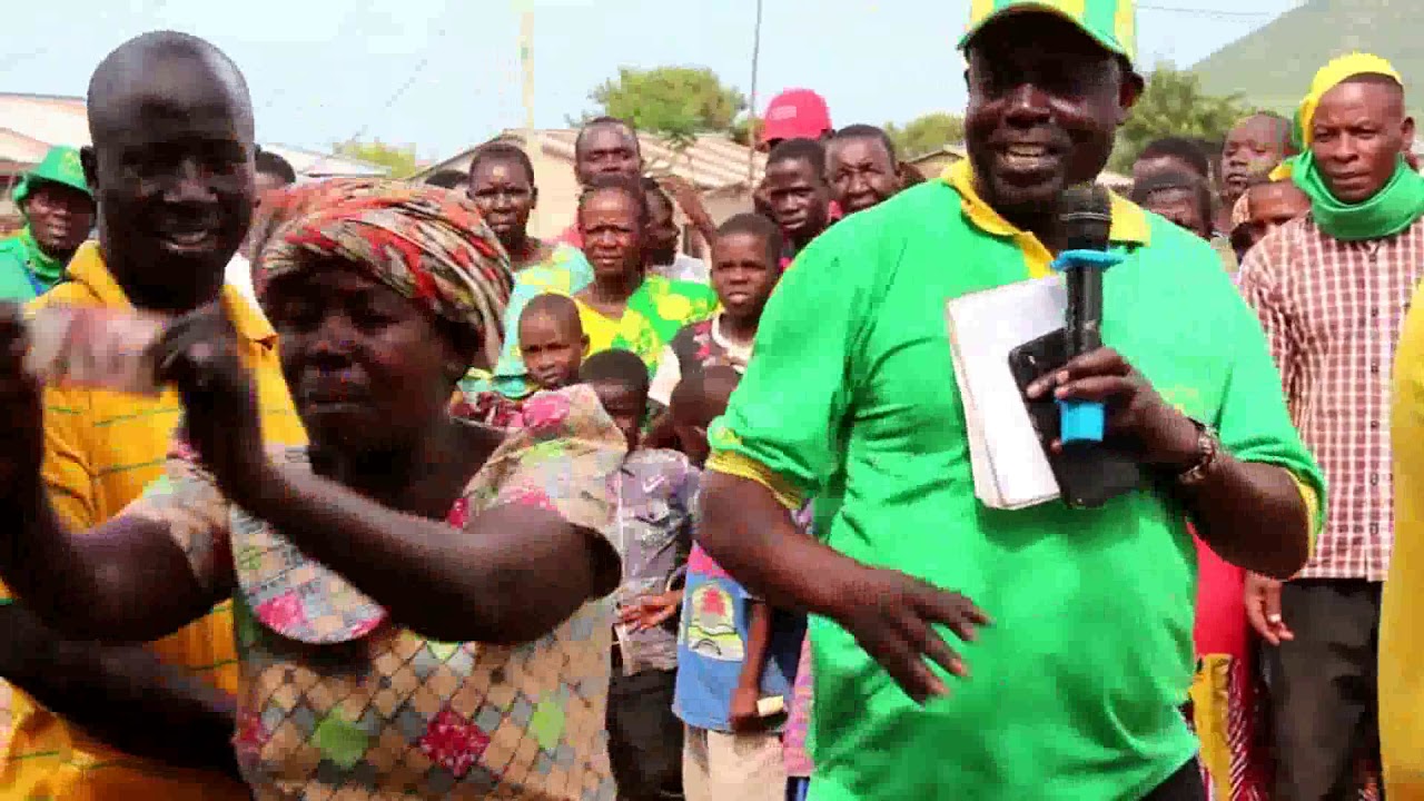Mhe.Makuruma alivyomg'arisha mbunge Jimbo la Serengeti Katika Kampeni za Ubunge na Udiwani