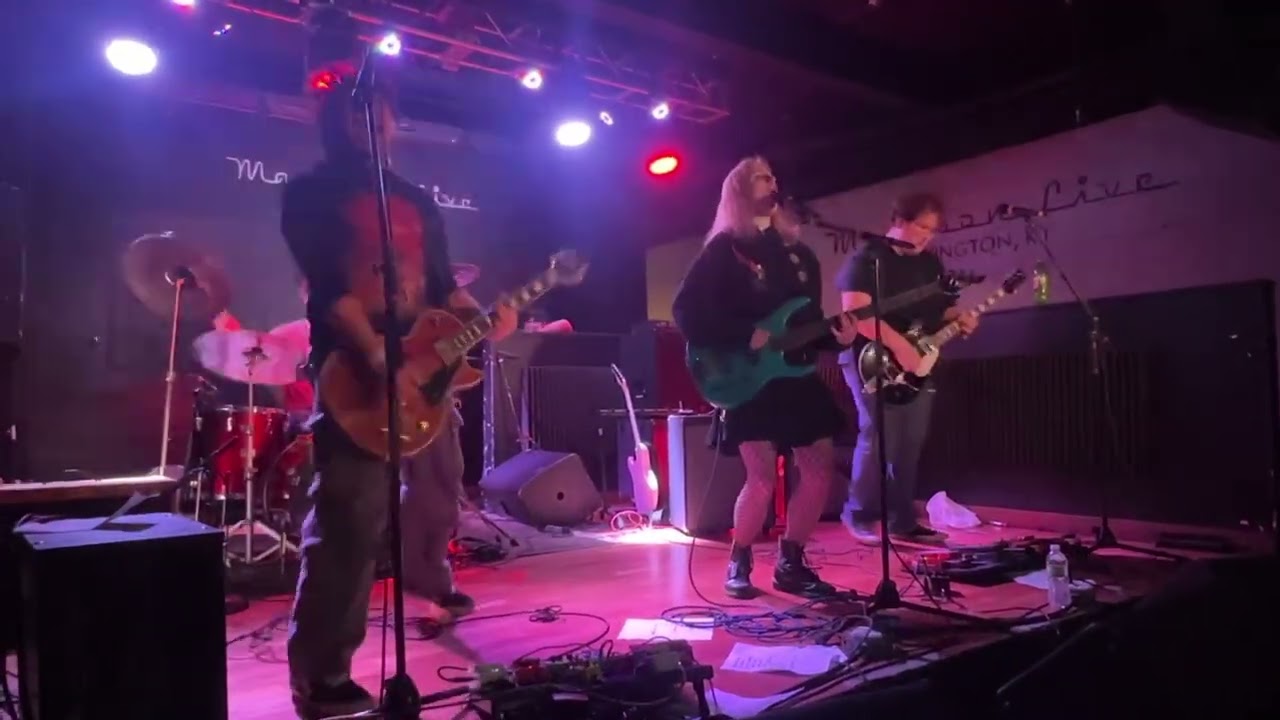 Green Fuzz - Be Quiet and Drive (Far Away) (Deftones cover) (Live at Madison Live! 2/7/26)