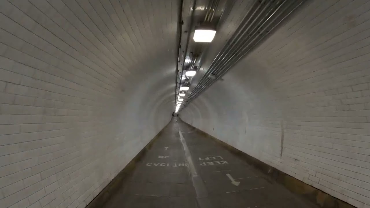 Under The River Thames/Woolwich Foot Tunnel/Echo Test.