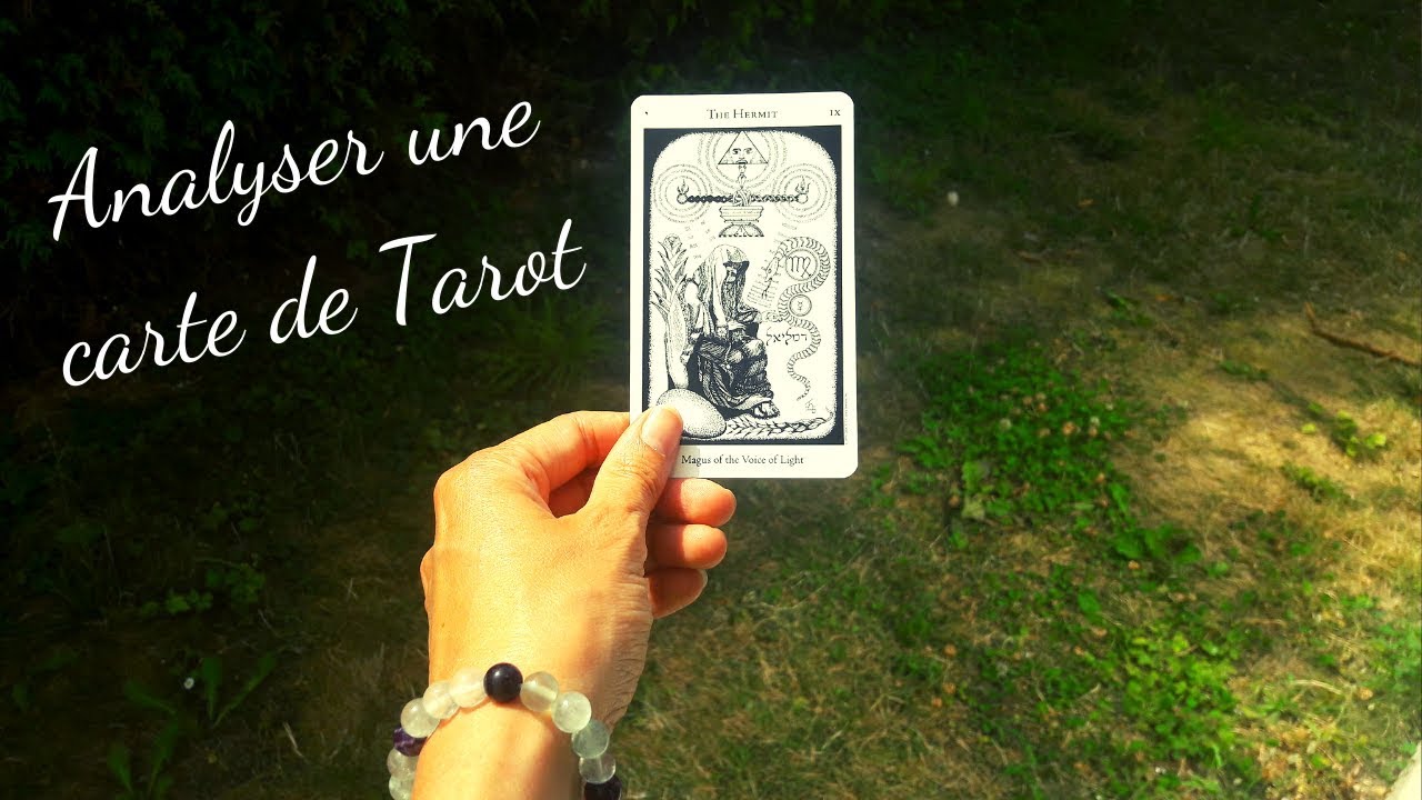 Comment analyser une carte de tarot