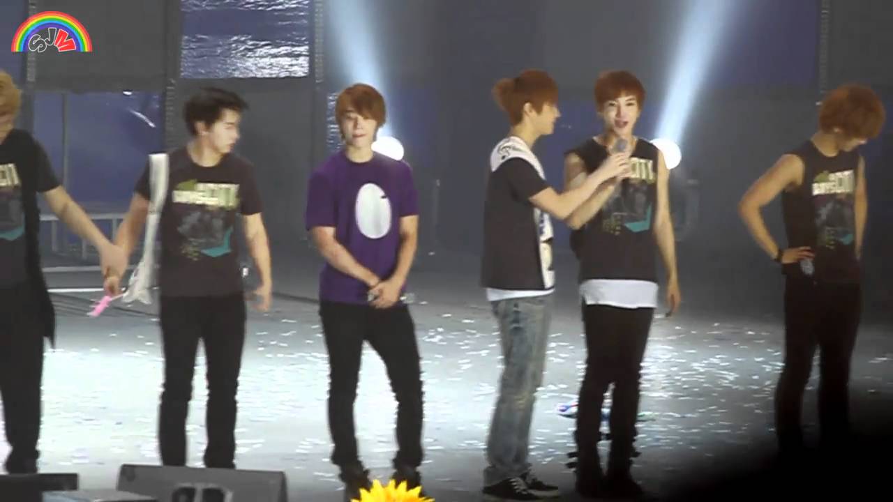 20110226 SS3 in Manila - Ending fancam (The leader, maknae and 4 dorky ones lols) [HD]
