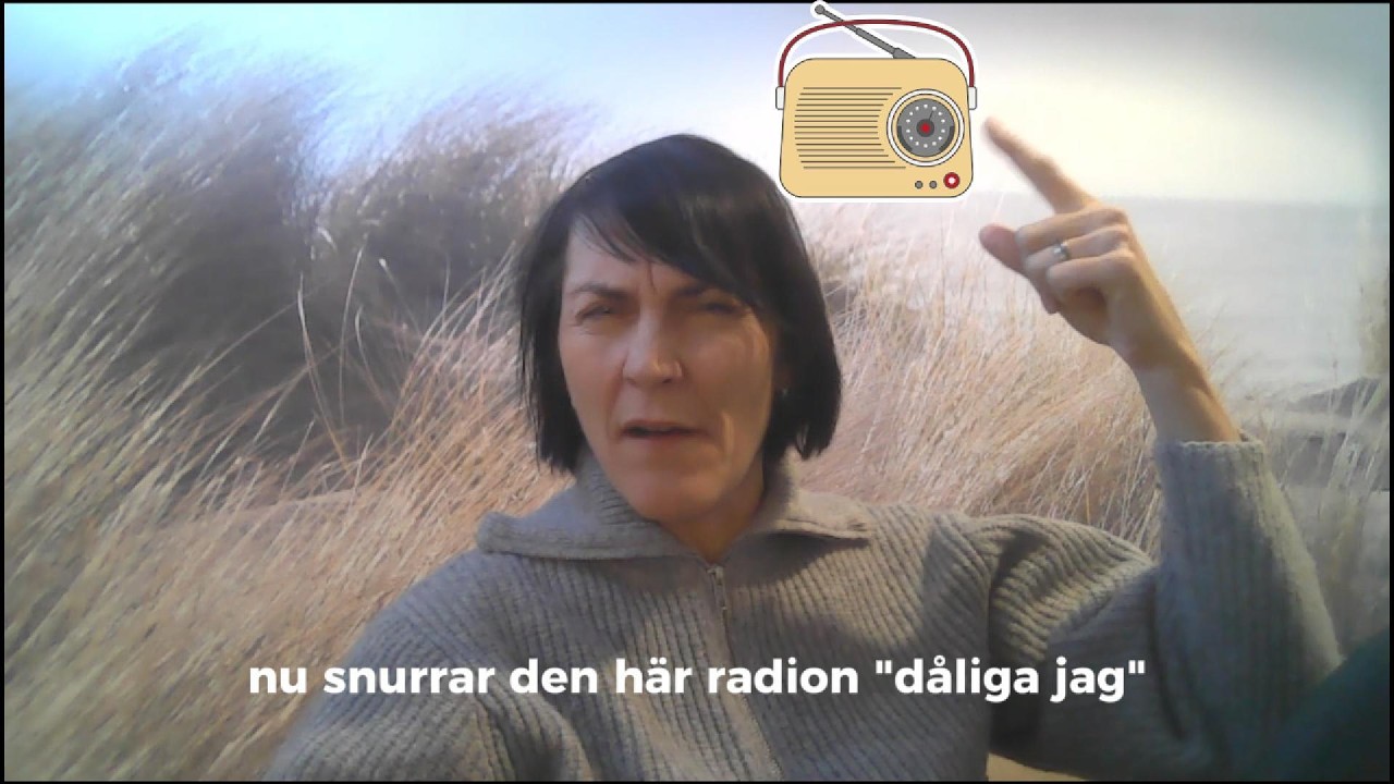 Tankar är bara tankar, tänk att de bara är en radiokanal i bakgrunden