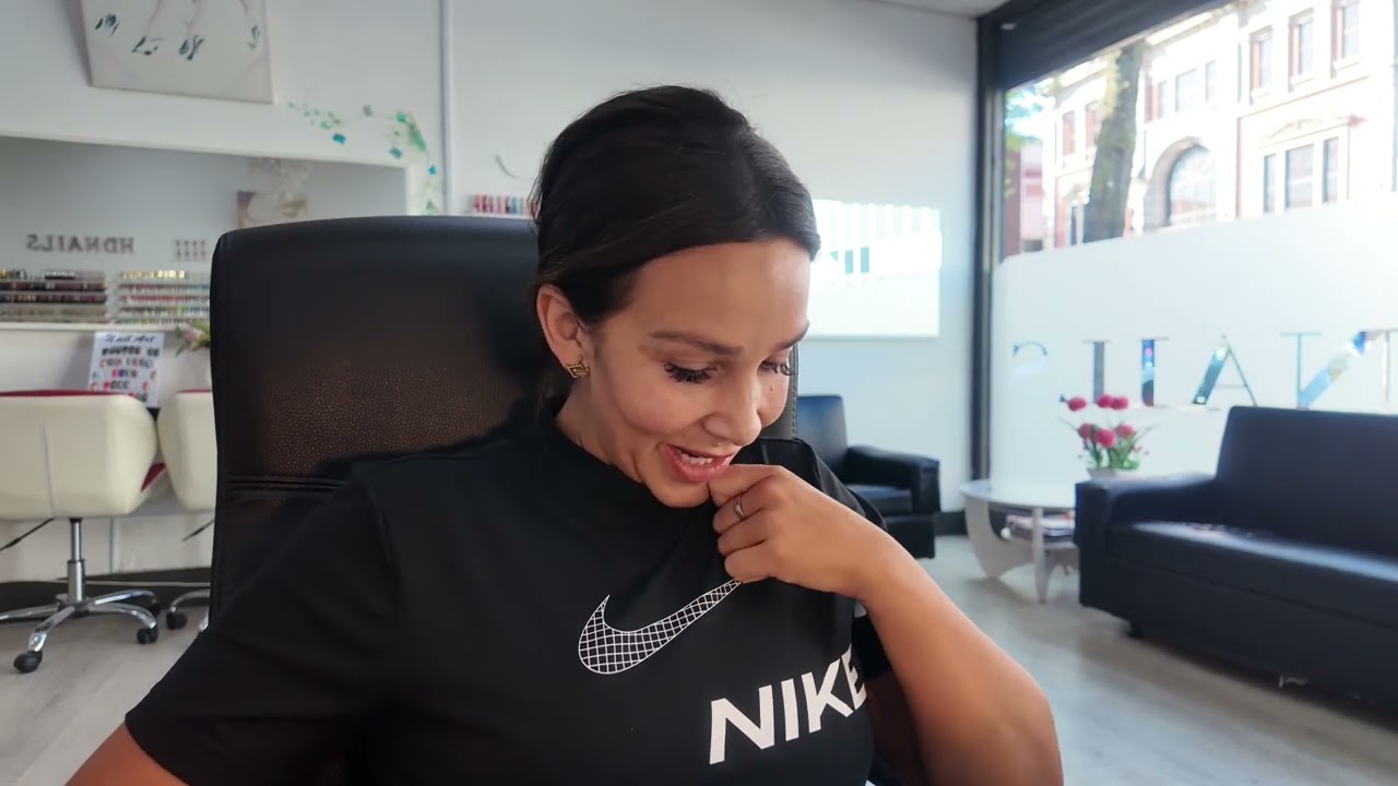 Vlog | mani & pedi time at the nail salon