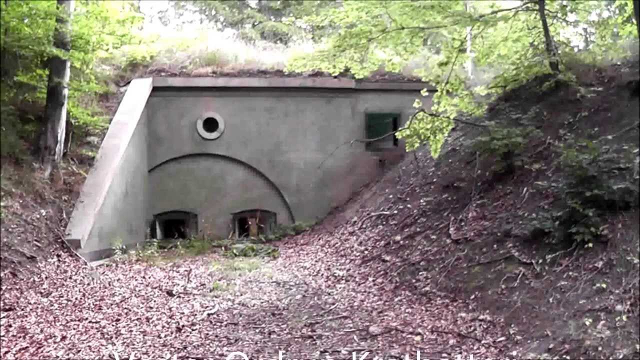 Vester Ordrup kratbatteri dobbelt karponiere. 2013.