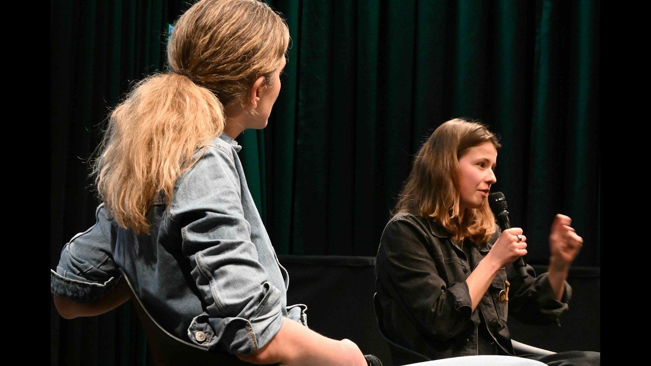 Zukunft wird aus Mut gemacht: Ronja von Wurmb-Seibel und Luisa Neubauer in Fürstenfeldbruck